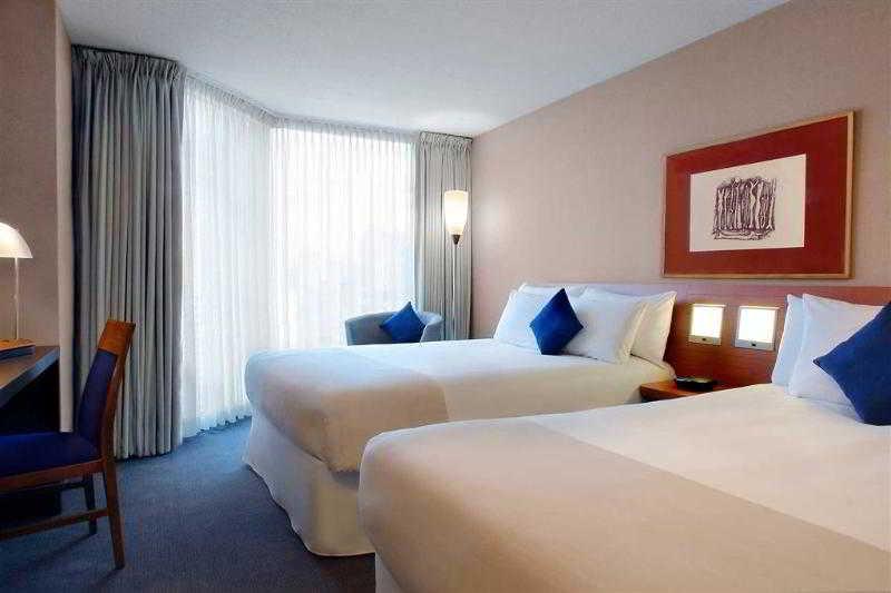 Novotel Toronto North York ภายนอก รูปภาพ