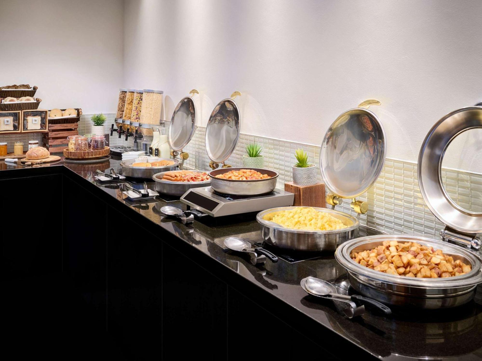Novotel Toronto North York ภายนอก รูปภาพ