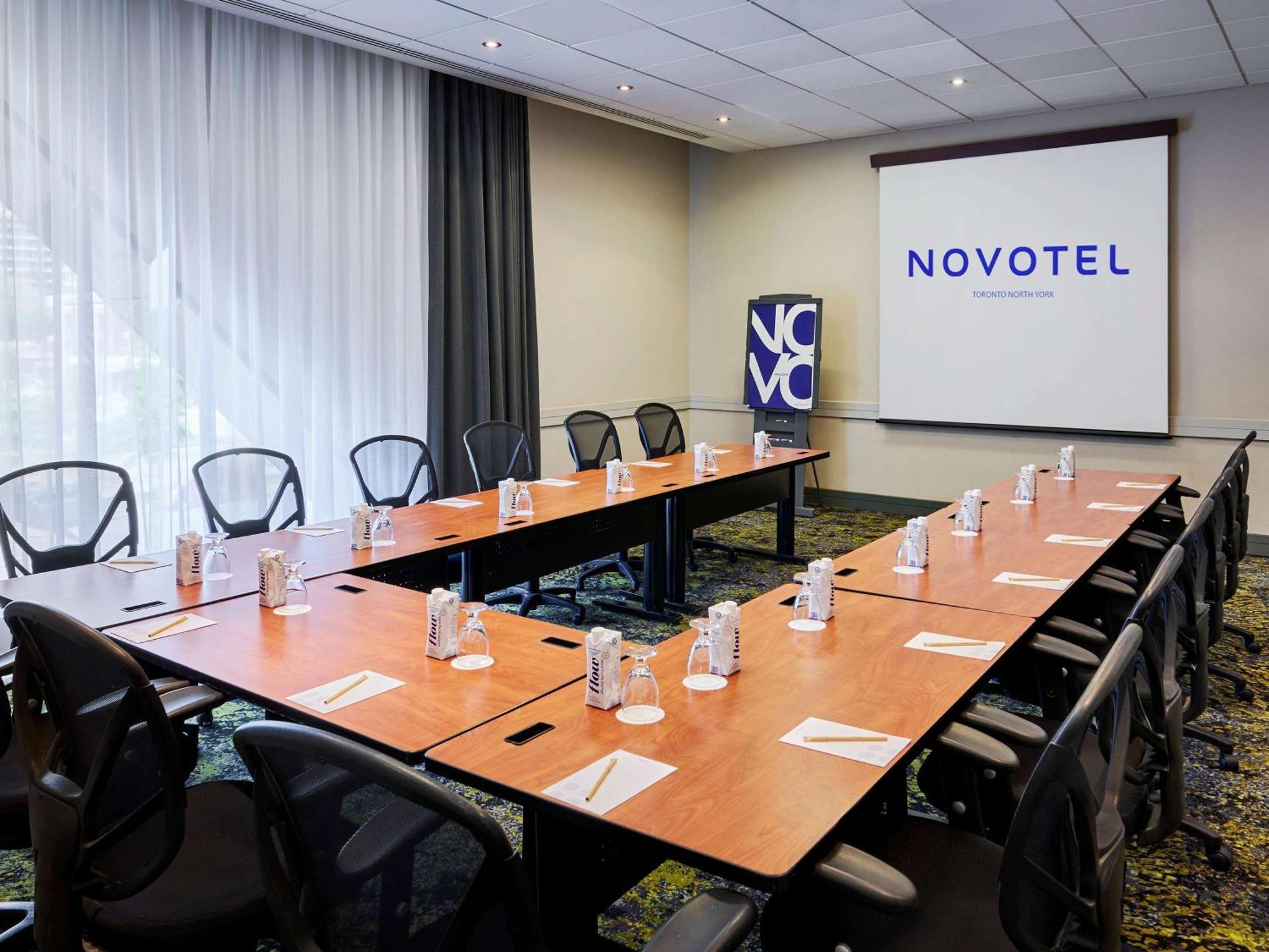 Novotel Toronto North York ภายนอก รูปภาพ