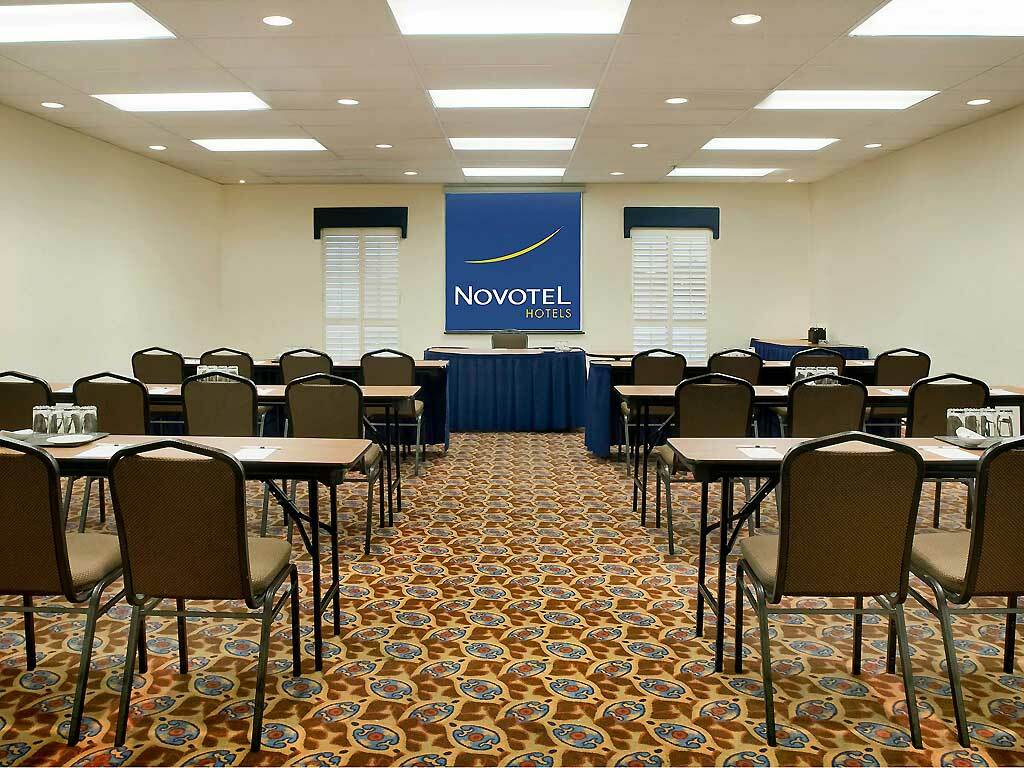 Novotel Toronto North York ภายนอก รูปภาพ